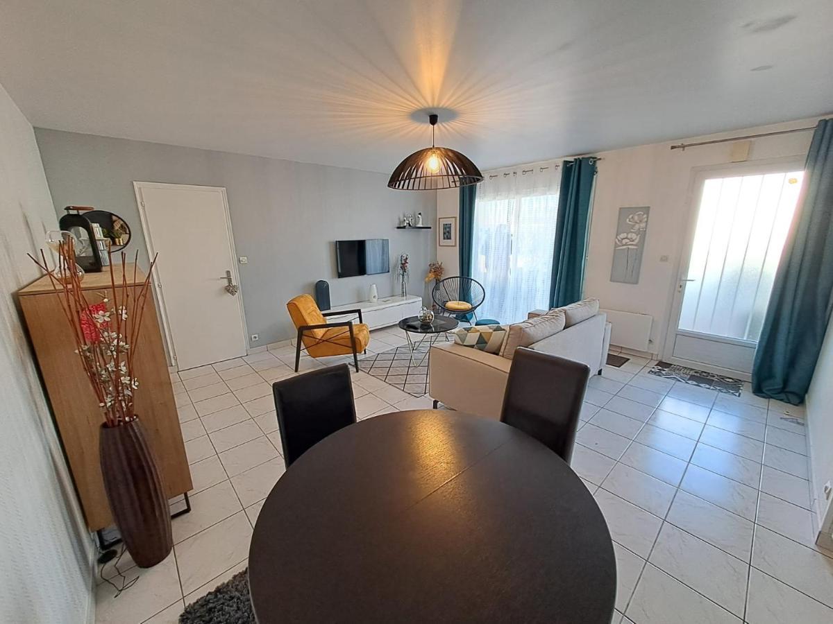 - Maison Capucine- Proche Centre D'Affaire Chauray, Jardin, Parking, Wifi Et Netflix, Ideal Voyage D'Affaire, Familles, Ou Simple Escapade Exterior foto