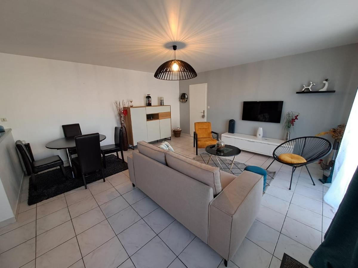 - Maison Capucine- Proche Centre D'Affaire Chauray, Jardin, Parking, Wifi Et Netflix, Ideal Voyage D'Affaire, Familles, Ou Simple Escapade Exterior foto